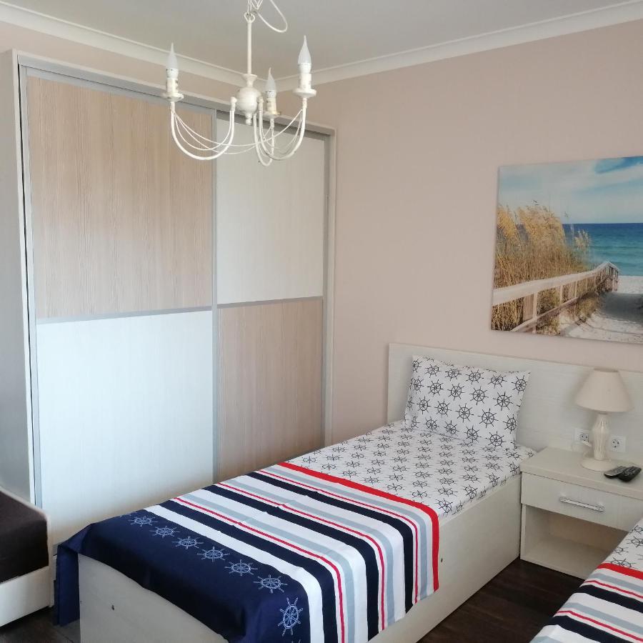 Apartments Dona チェルノモレツ エクステリア 写真