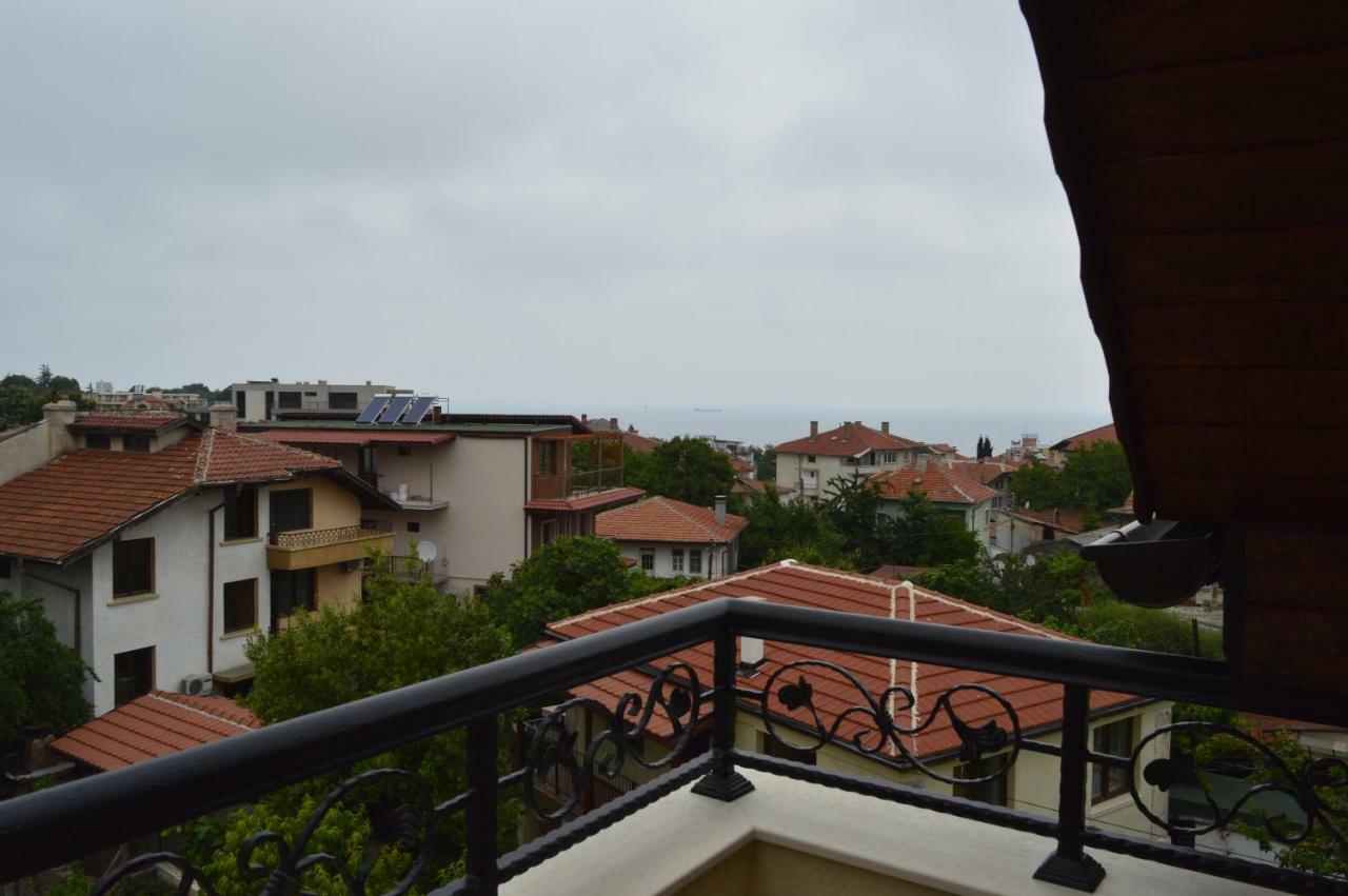 Apartments Dona チェルノモレツ エクステリア 写真