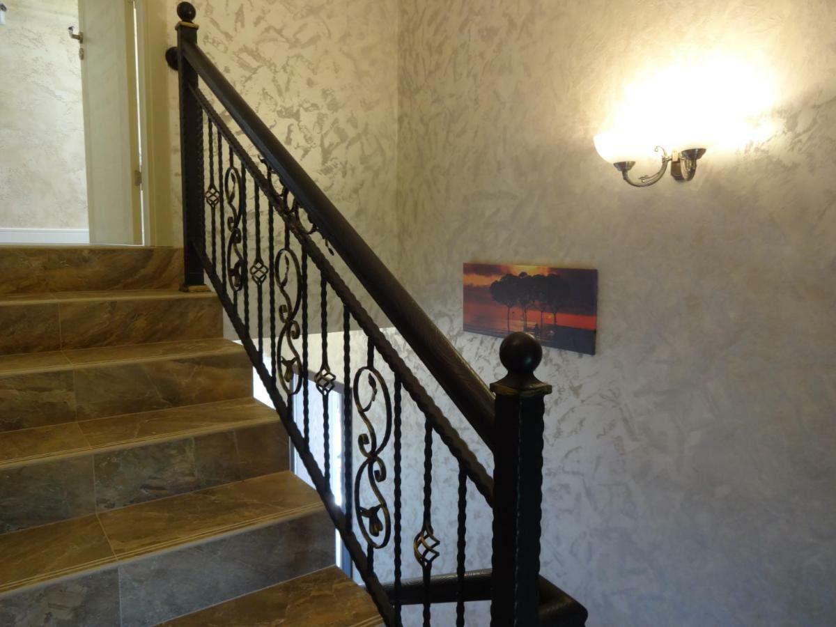 Apartments Dona チェルノモレツ エクステリア 写真